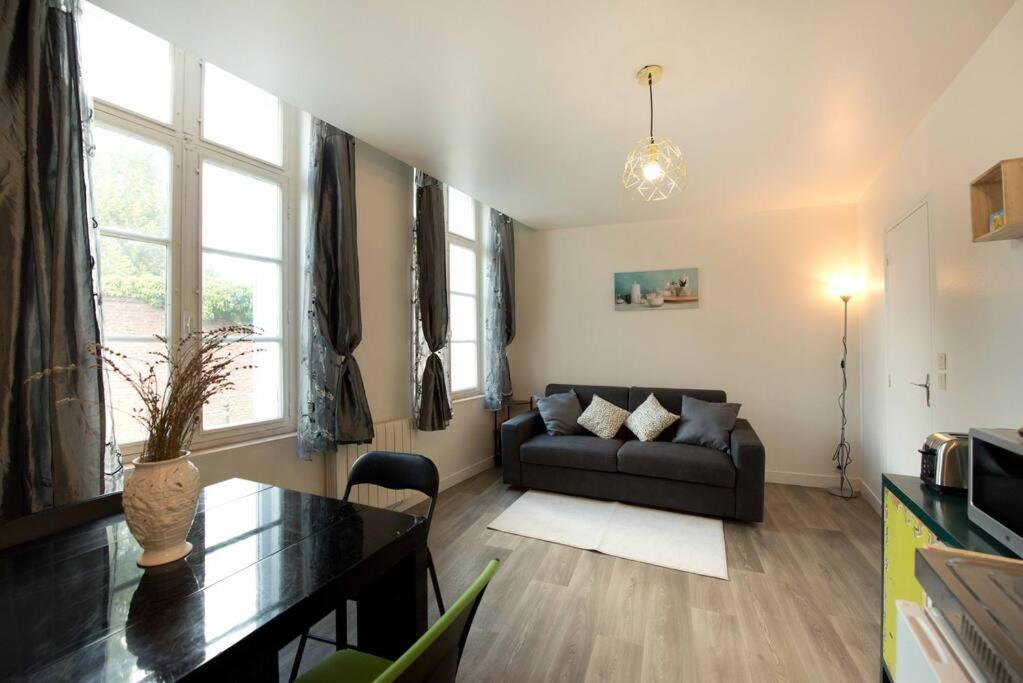 Le Castille Centre Gare Wifi Et Parking Gratuit Apartment Amiens Exterior foto