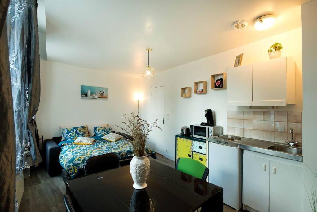 Le Castille Centre Gare Wifi Et Parking Gratuit Apartment Amiens Exterior foto