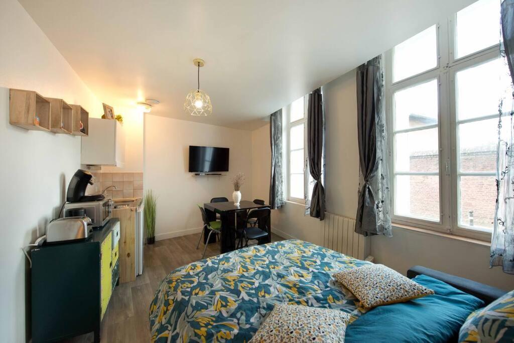 Le Castille Centre Gare Wifi Et Parking Gratuit Apartment Amiens Exterior foto